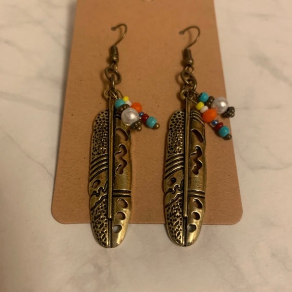 Feather earrings - Picture 2 of 2